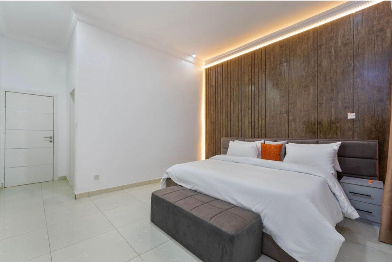 Villa Toscana Luxe Gra Port Harcourt Exterior photo